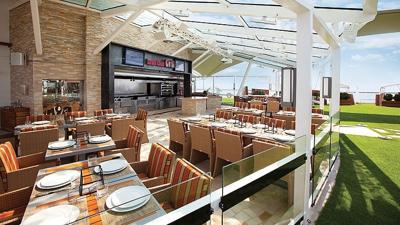 The lawn club grill