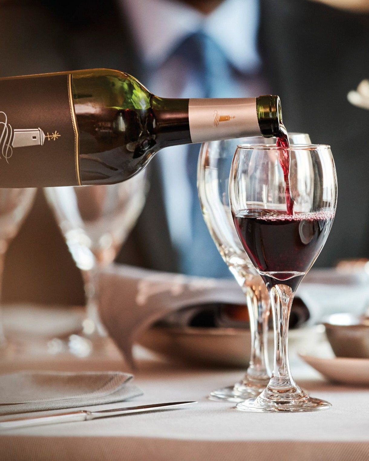 Reserve collection dining