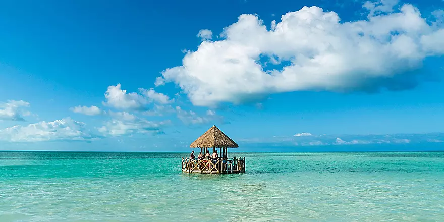 The floating bar